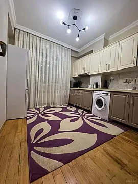 Satılır 2 otaqlı mənzil 76 m²