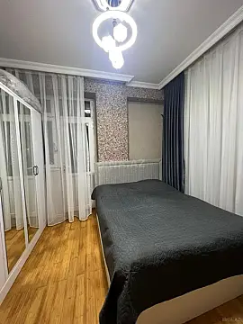 Satılır 2 otaqlı mənzil 76 m²