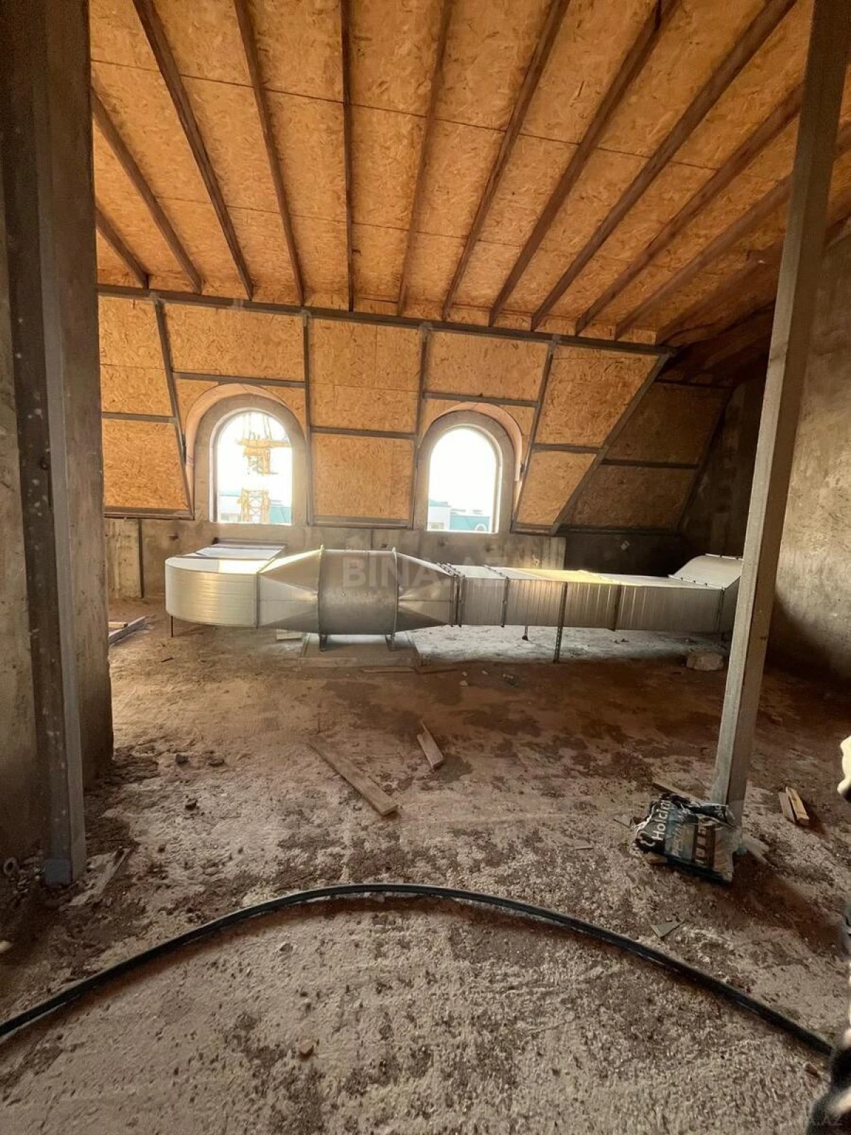 Satılır 1 otaqlı mənzil 44 m²