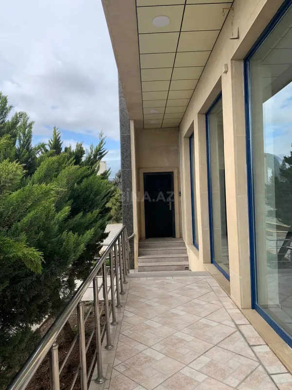Kirayə verilir 10 otaqlı ofis 360 m²
