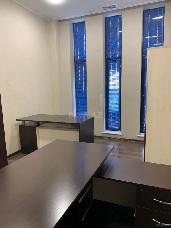 Kirayə verilir 10 otaqlı ofis 360 m²