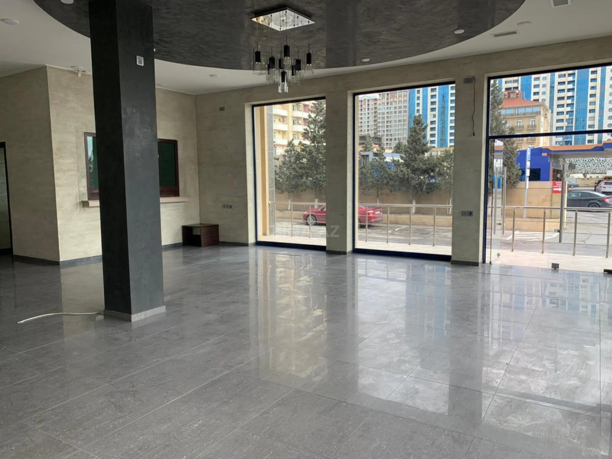 Kirayə verilir 10 otaqlı ofis 360 m²