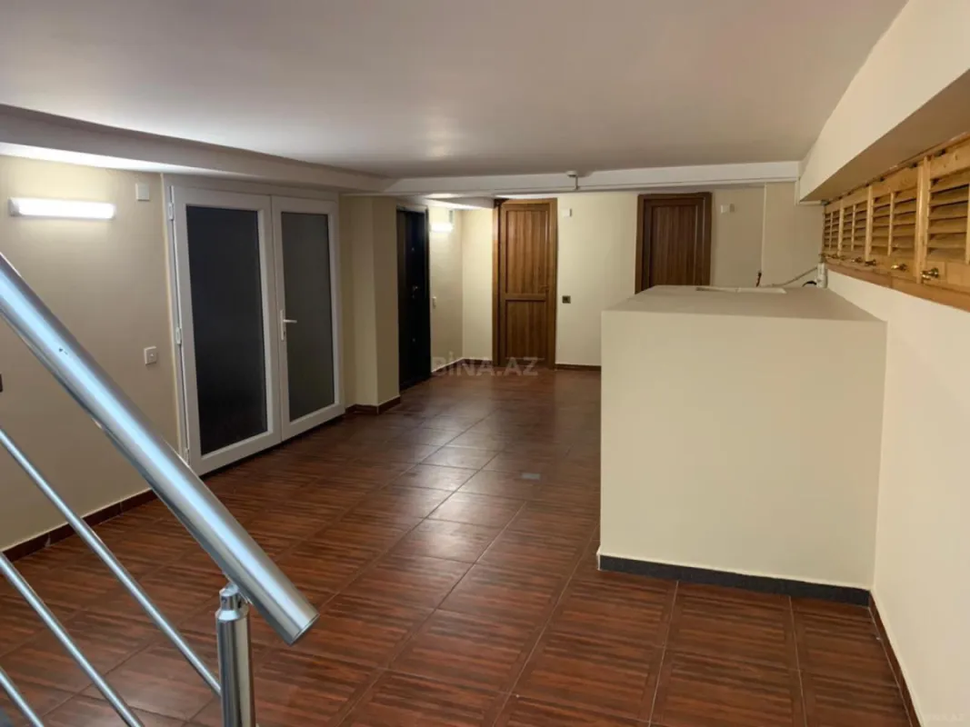 Kirayə verilir 10 otaqlı ofis 360 m²