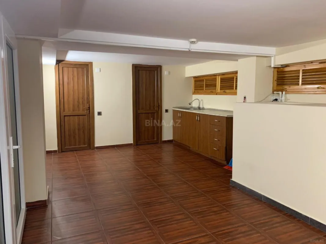 Kirayə verilir 10 otaqlı ofis 360 m²