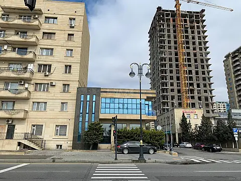 Kirayə verilir 10 otaqlı ofis 360 m² — Bakı, Xətai 10 otaq 360.00 m²