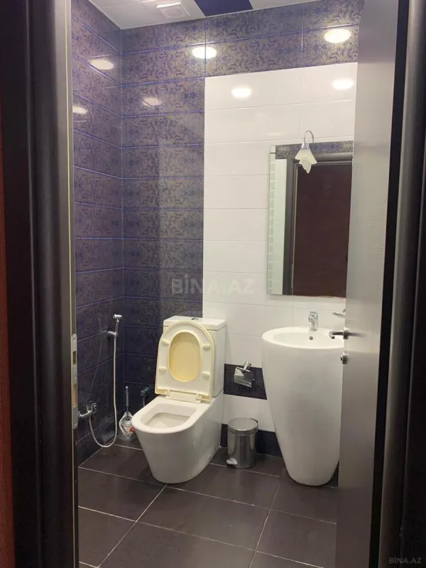 Kirayə verilir 10 otaqlı ofis 360 m²