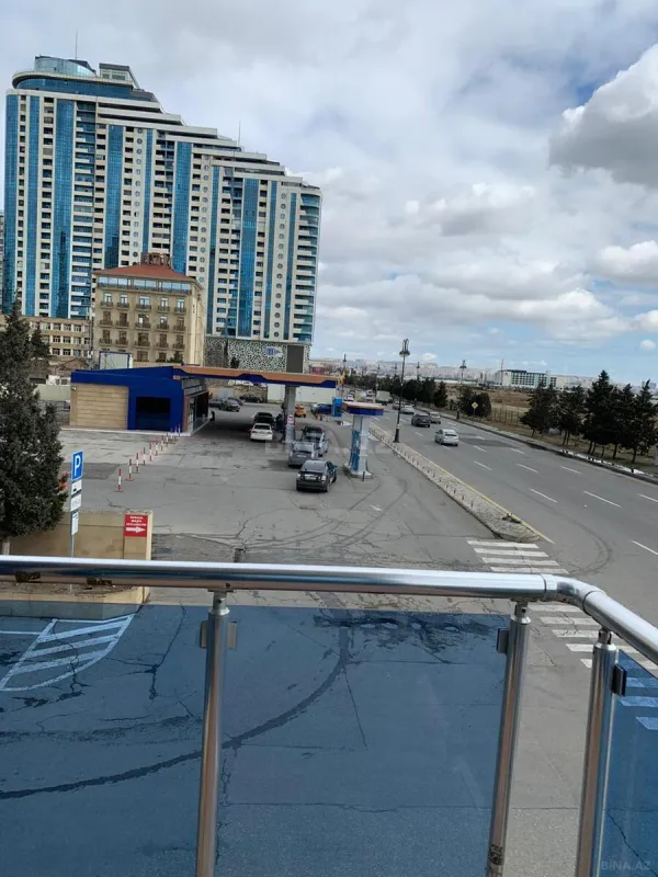 Kirayə verilir 10 otaqlı ofis 360 m²