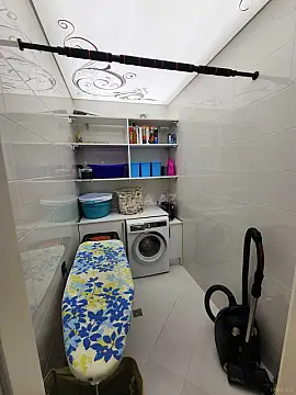 Satılır 5 otaqlı mənzil 226 m²