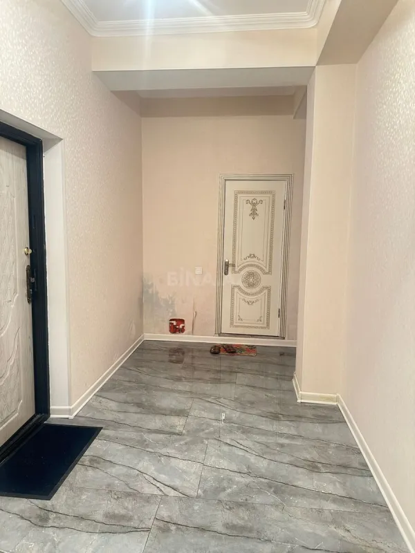 Kirayə verilir 2 otaqlı mənzil 90 m²
