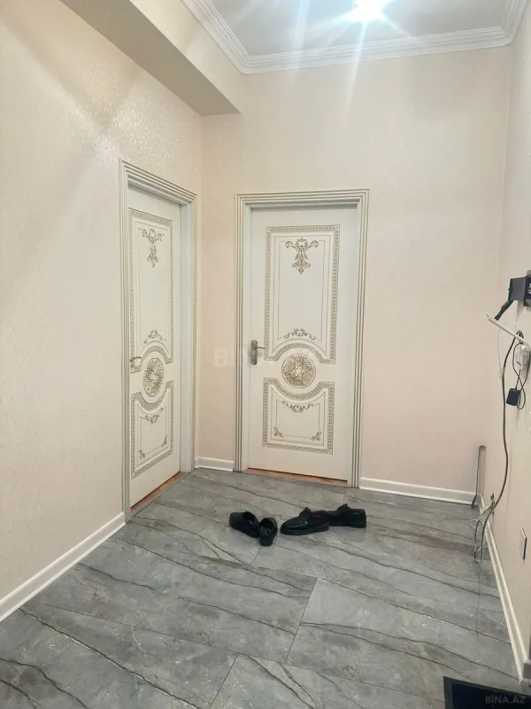 Kirayə verilir 2 otaqlı mənzil 90 m²