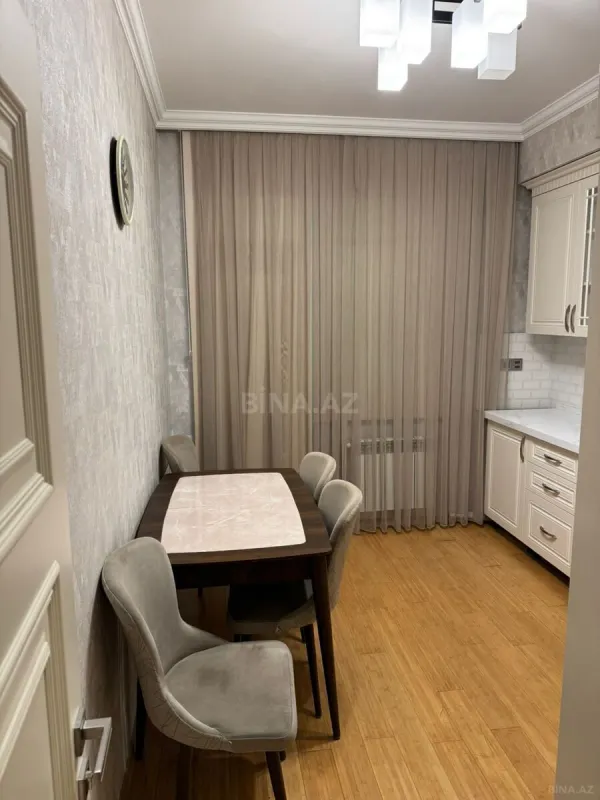 Satılır 2 otaqlı mənzil 70 m²