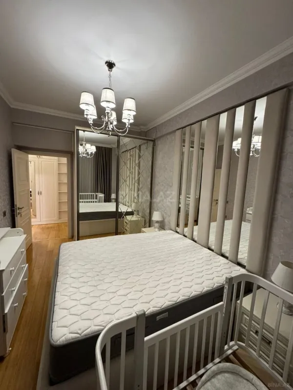 Satılır 2 otaqlı mənzil 70 m²