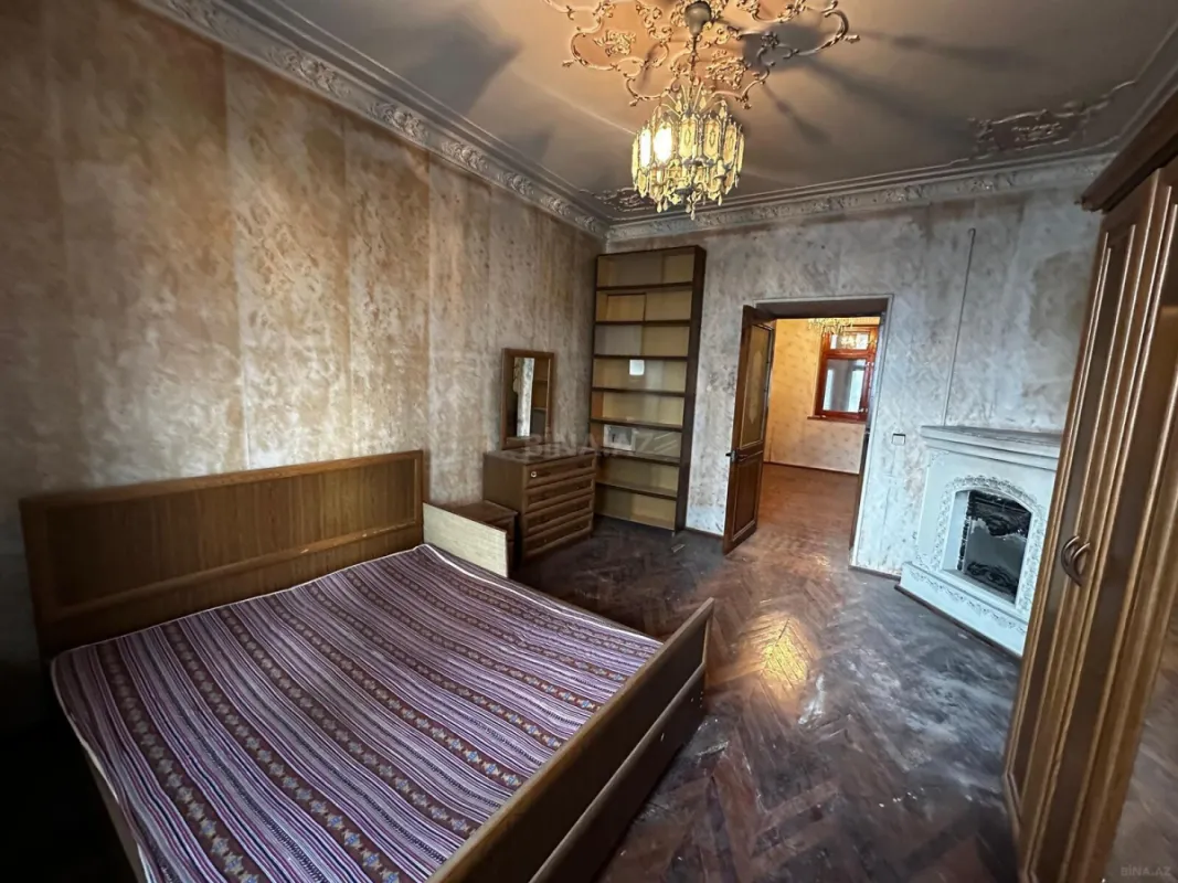 Satılır 2 otaqlı mənzil 67 m²