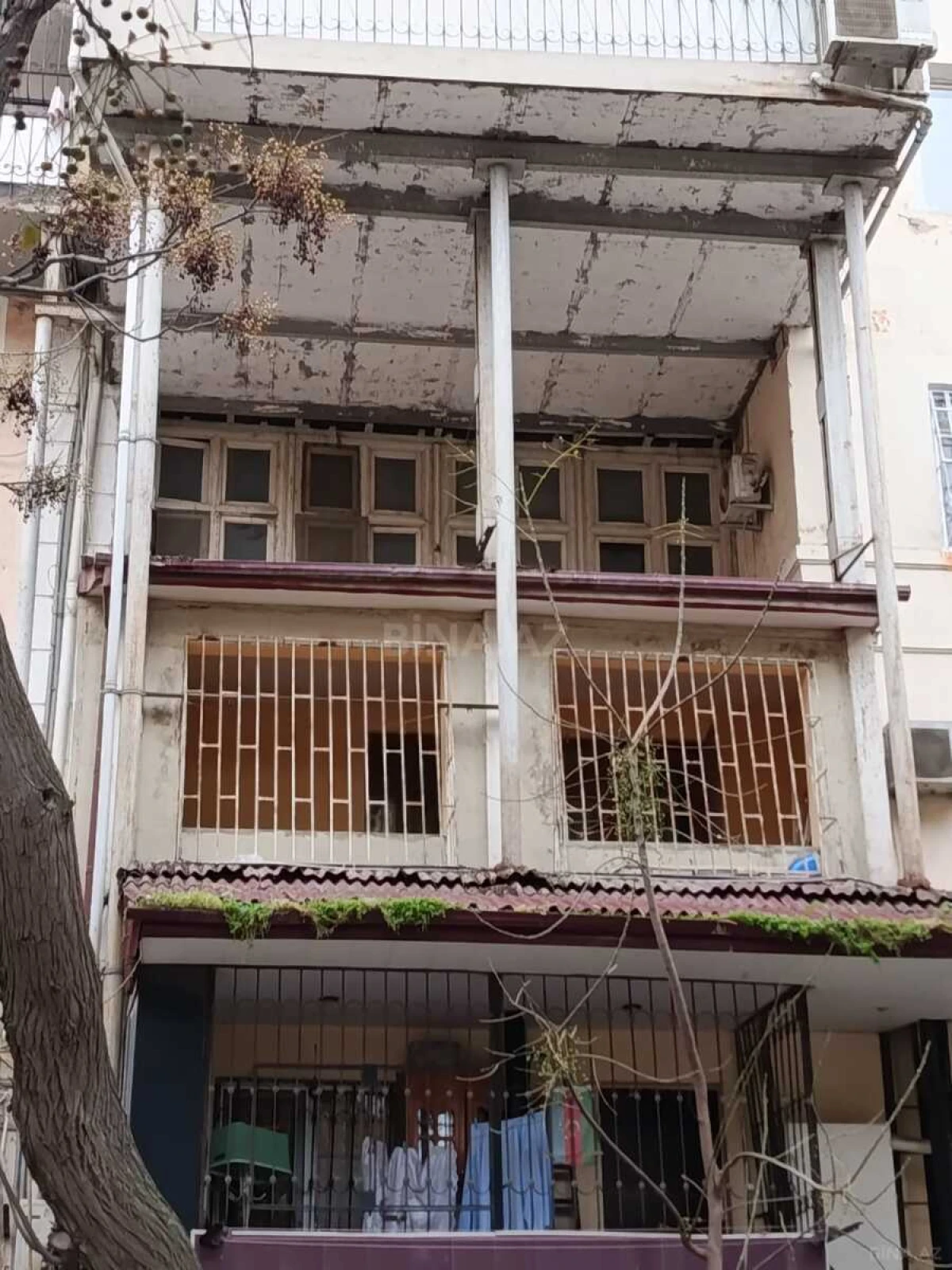 Satılır 2 otaqlı mənzil 67 m²