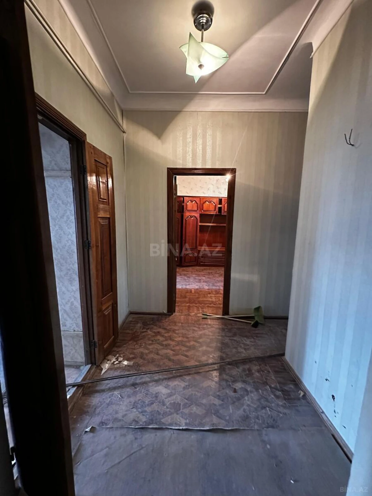 Satılır 2 otaqlı mənzil 67 m²