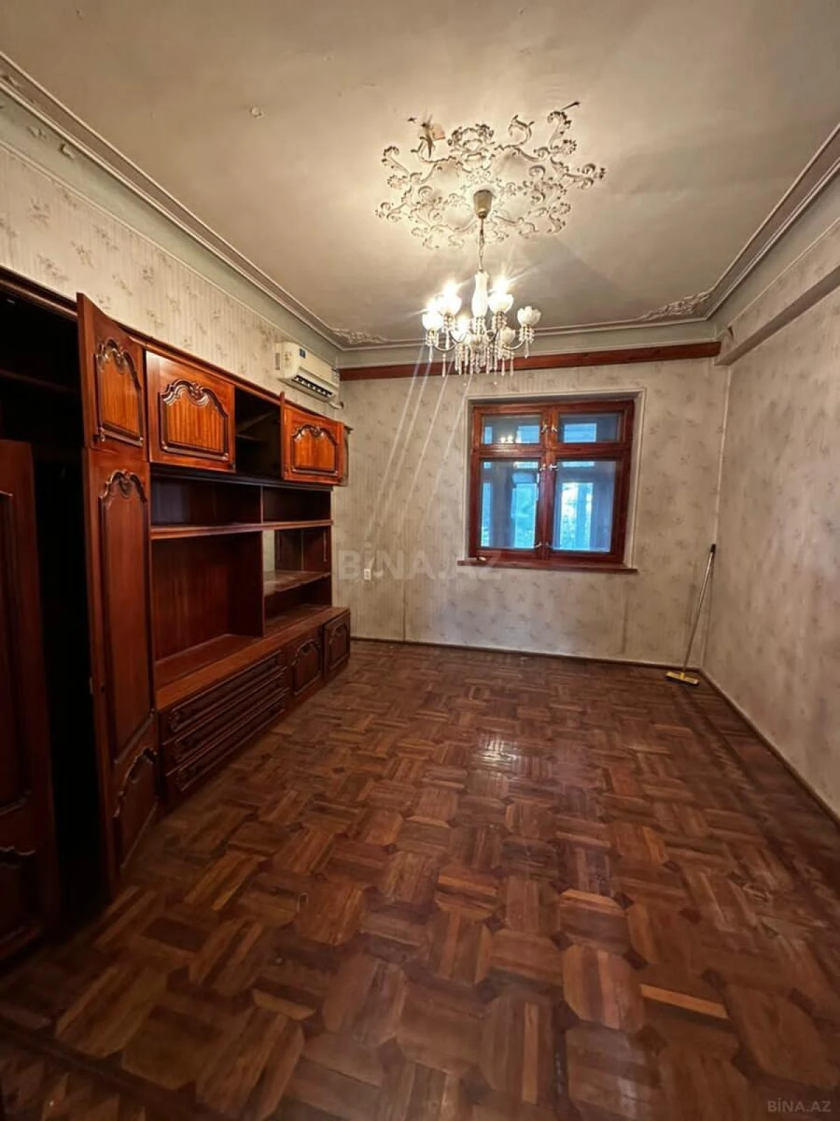 Satılır 2 otaqlı mənzil 67 m²