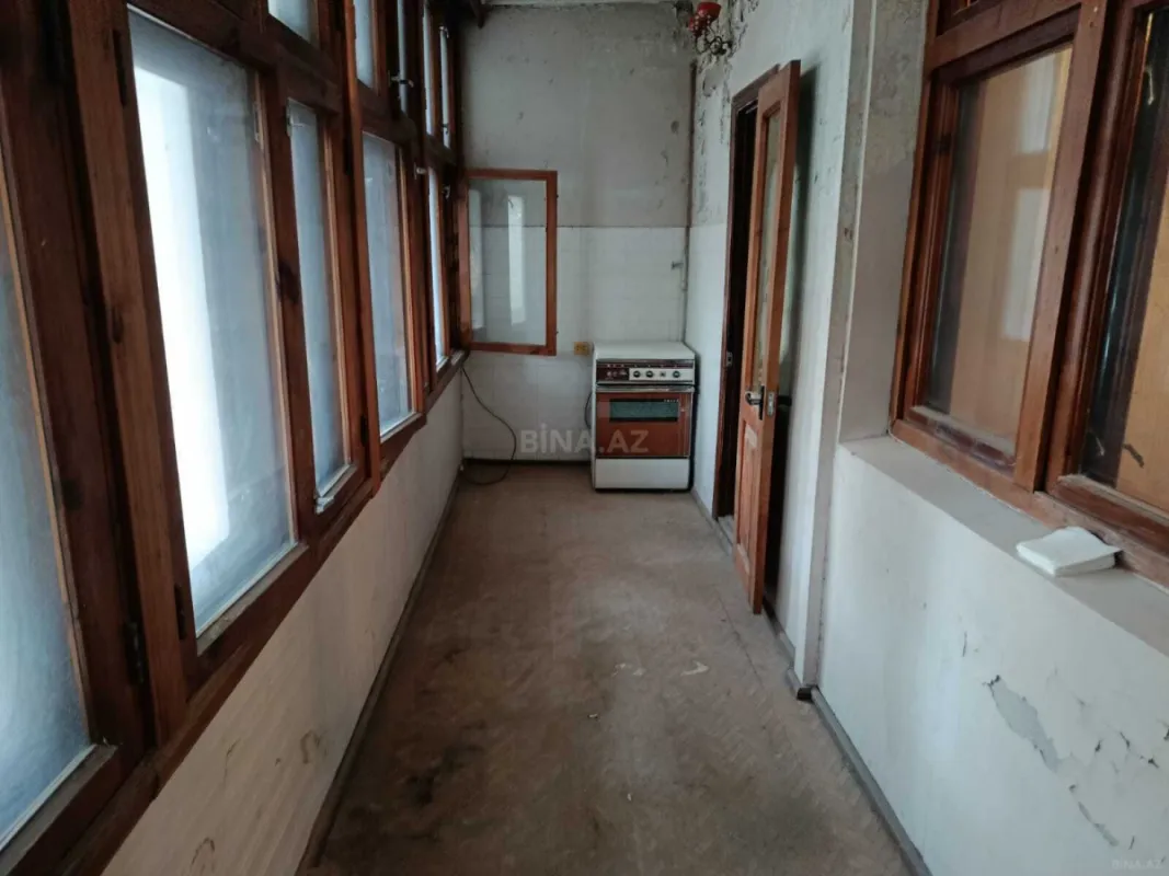 Satılır 2 otaqlı mənzil 67 m²
