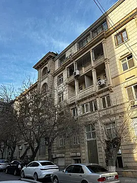 Satılır 2 otaqlı mənzil 67 m² — Bakı, İnşaatçılar 2 otaq 67.00 m²