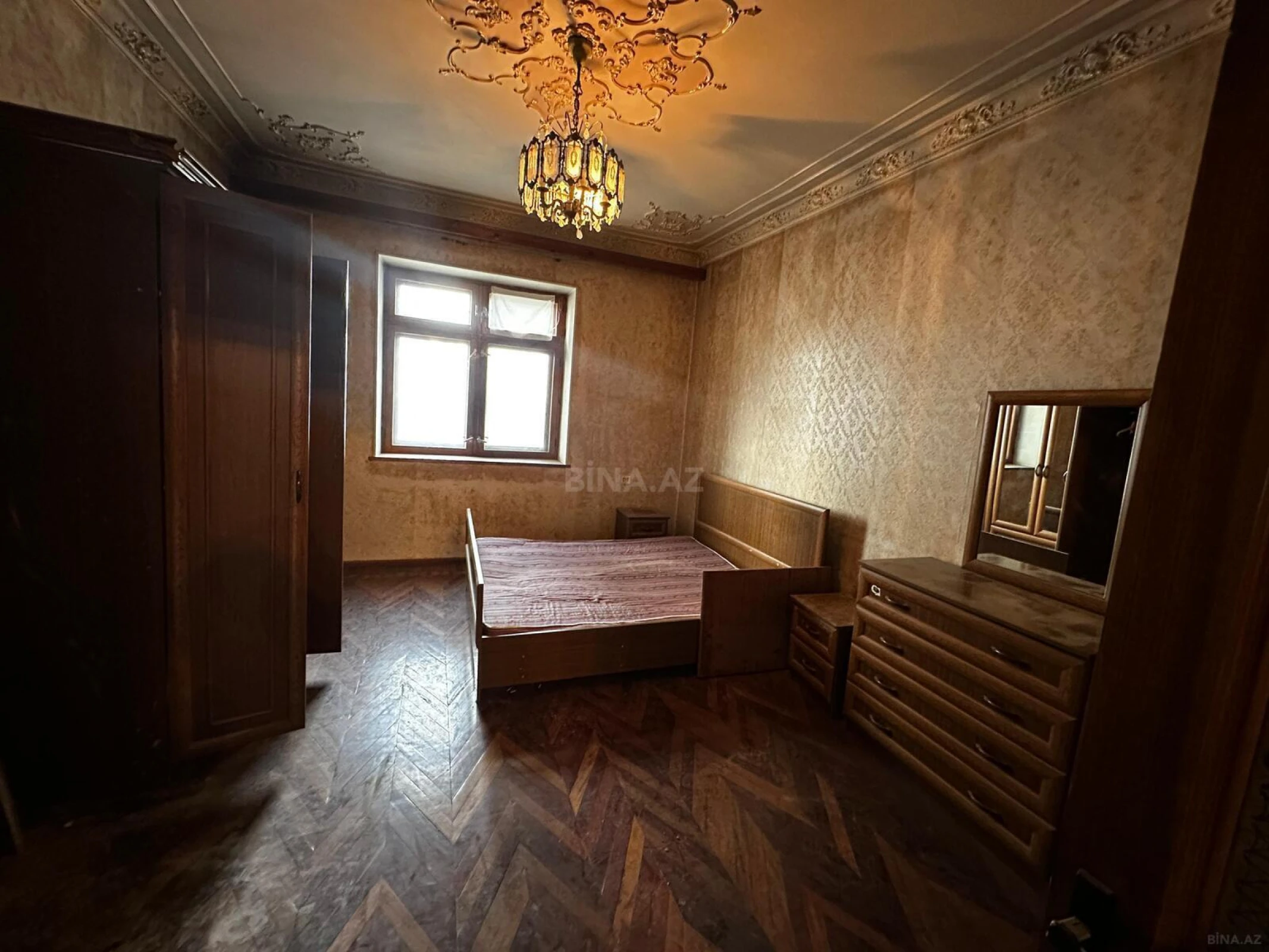 Satılır 2 otaqlı mənzil 67 m²