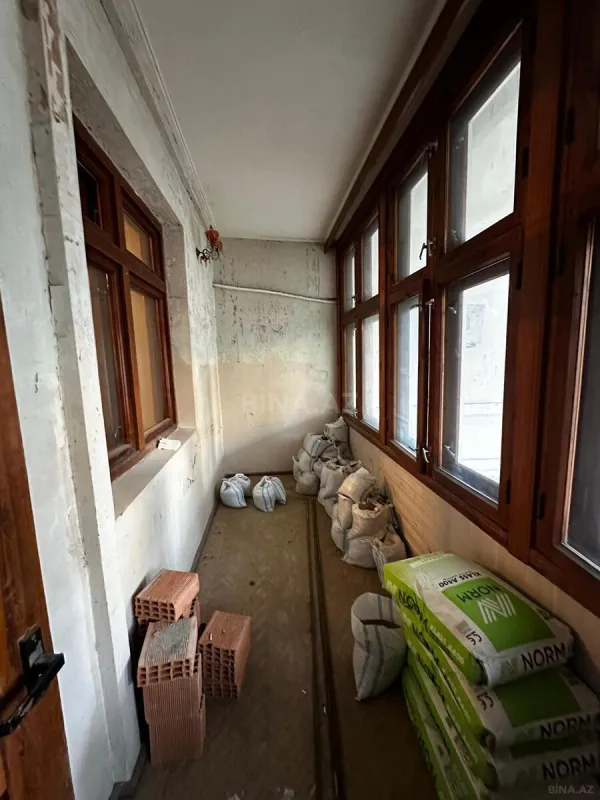 Satılır 2 otaqlı mənzil 67 m²