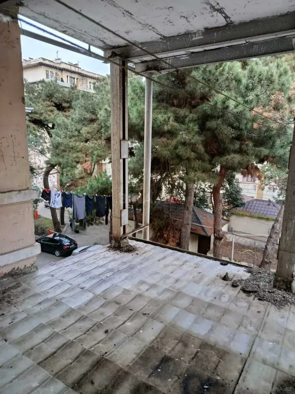 Satılır 2 otaqlı mənzil 67 m²
