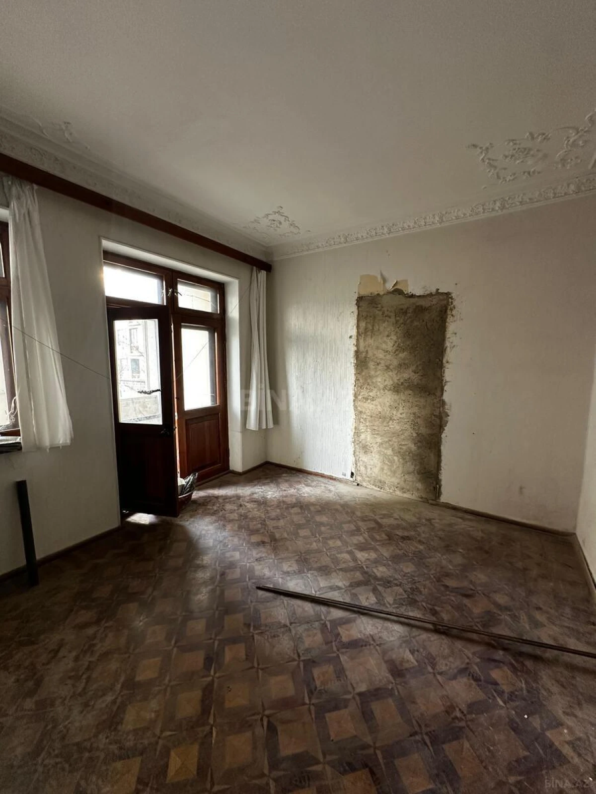 Satılır 2 otaqlı mənzil 67 m²