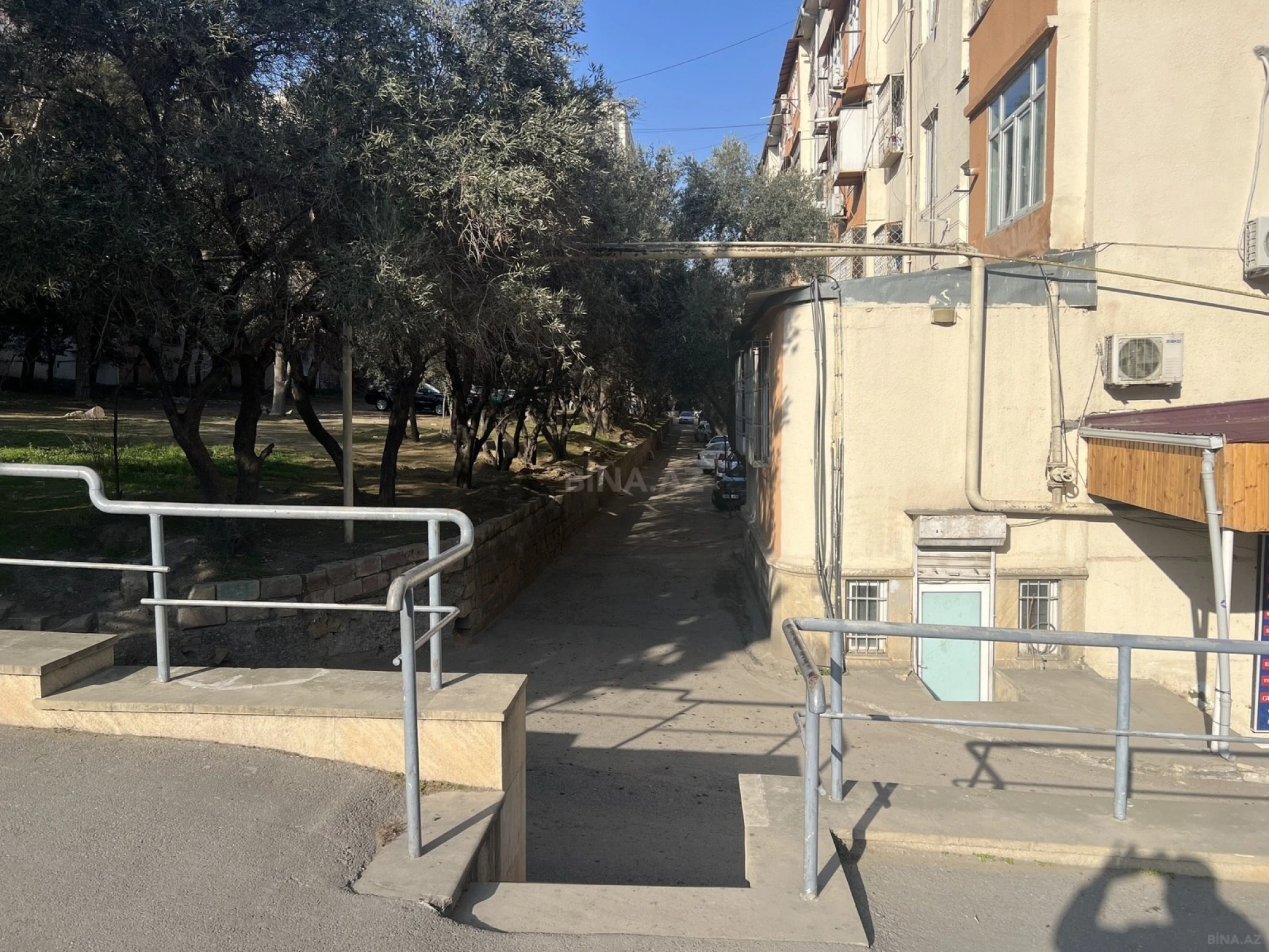 Satılır 2 otaqlı mənzil 45 m²