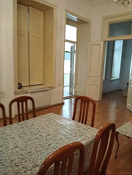 Kirayə verilir 2 otaqlı mənzil 65 m²