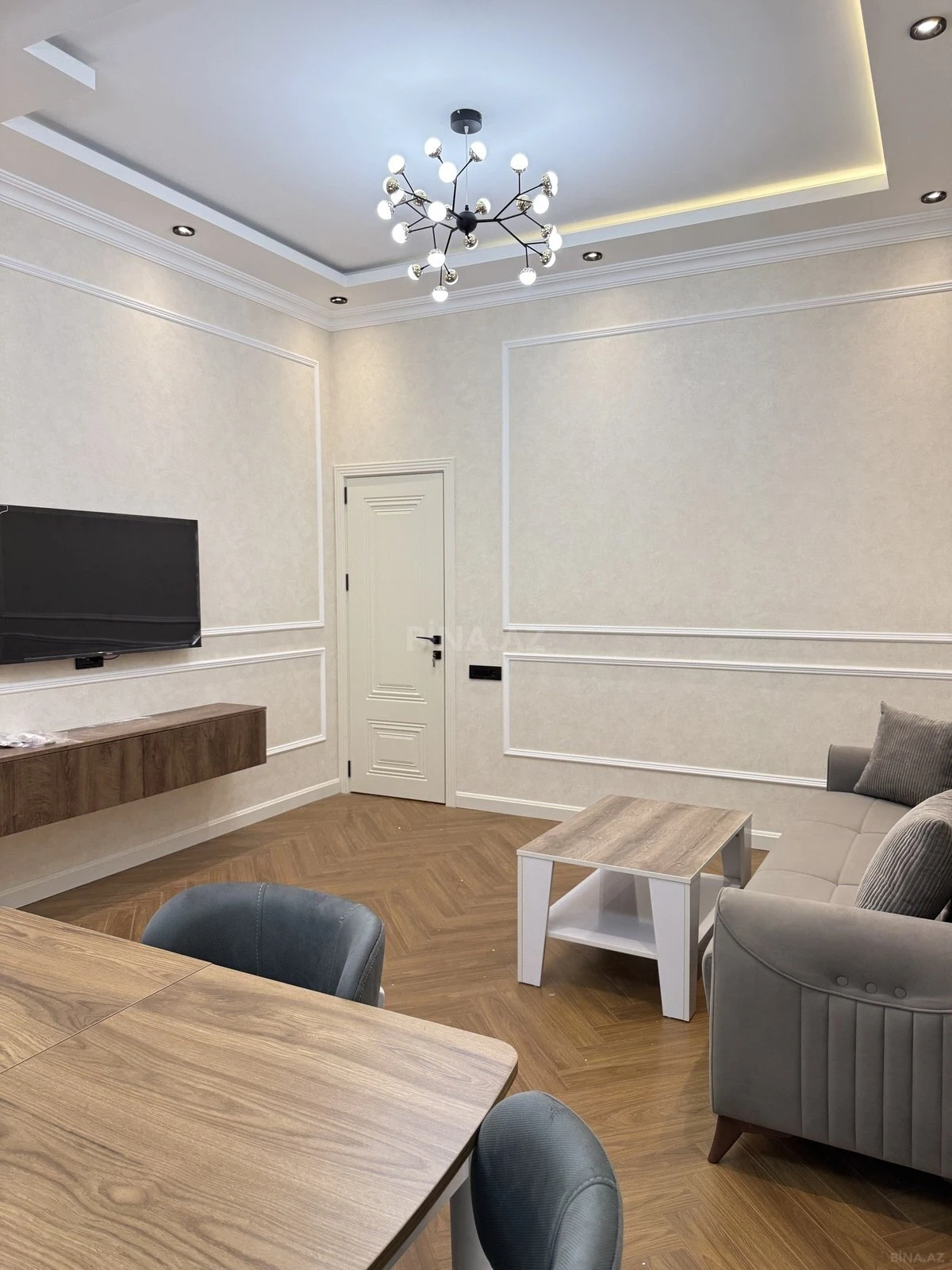 Kirayə verilir 2 otaqlı mənzil 65 m²