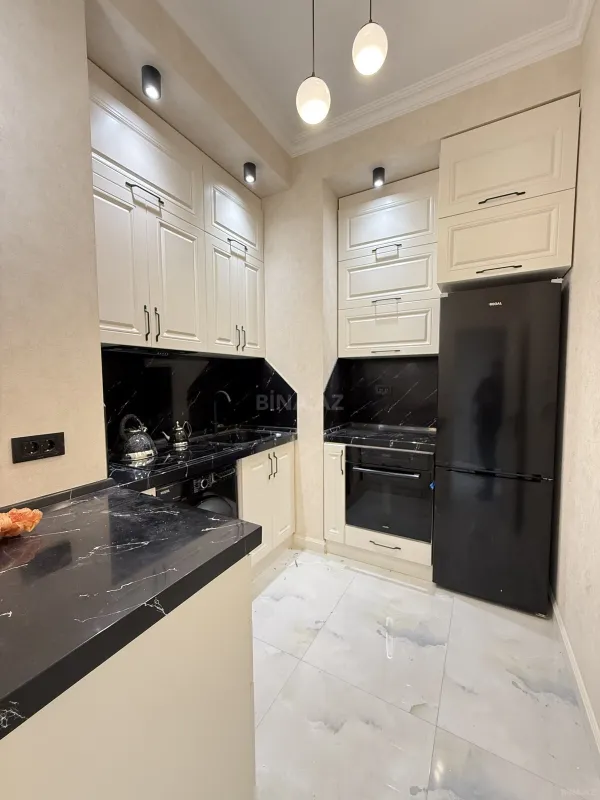 Kirayə verilir 2 otaqlı mənzil 65 m²