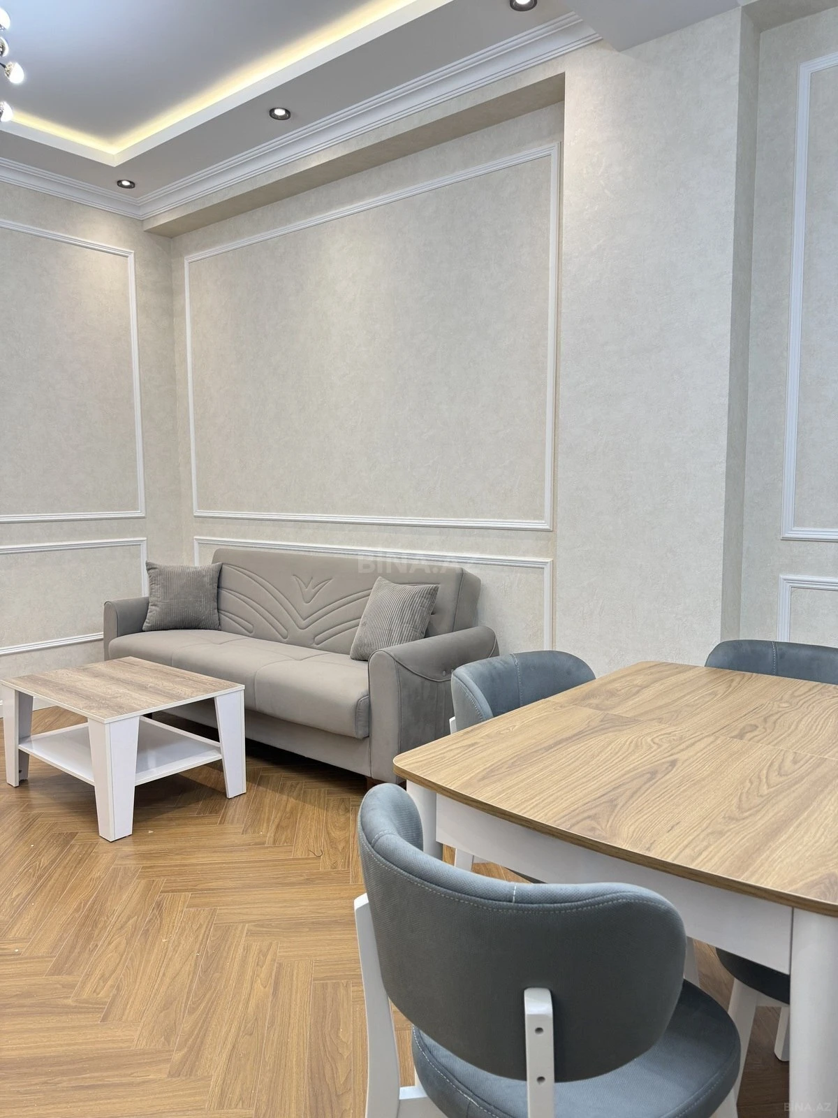 Kirayə verilir 2 otaqlı mənzil 65 m²