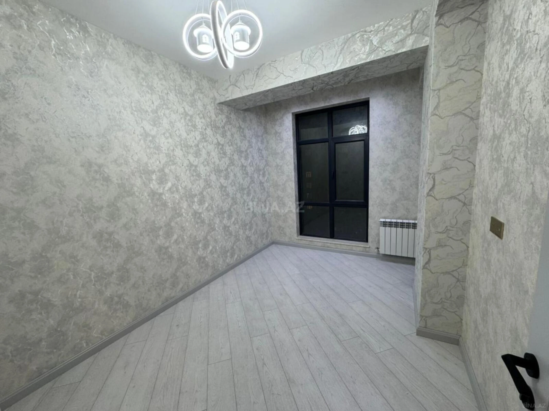 Satılır 3 otaqlı mənzil 86 m²