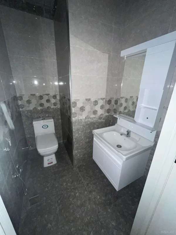 Satılır 3 otaqlı mənzil 125 m²