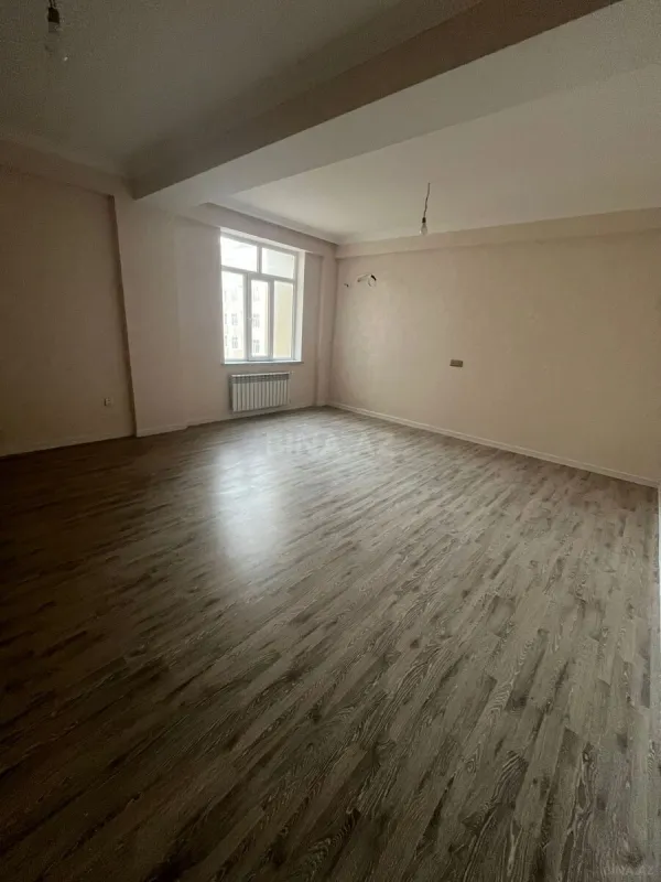 Satılır 3 otaqlı mənzil 125 m²