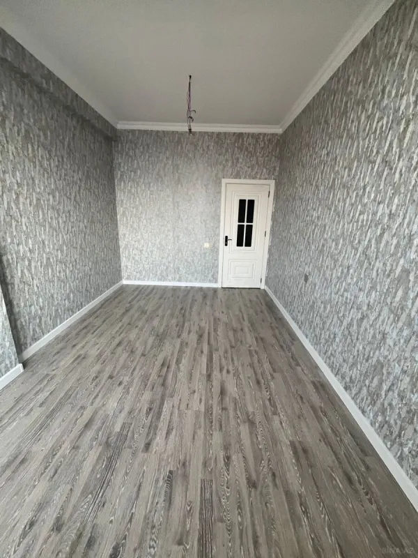 Satılır 3 otaqlı mənzil 125 m²