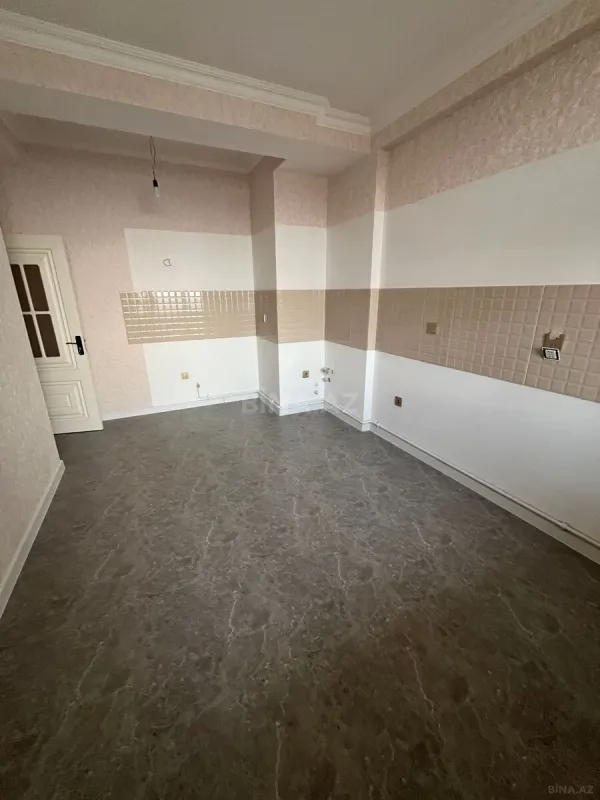 Satılır 3 otaqlı mənzil 125 m²