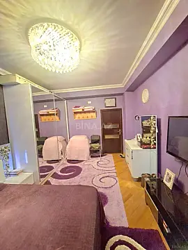 Satılır 3 otaqlı mənzil 135 m²