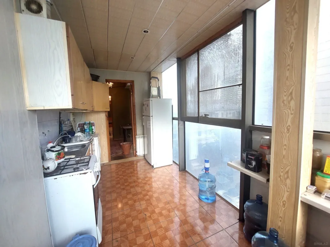 Satılır 3 otaqlı mənzil 110 m²