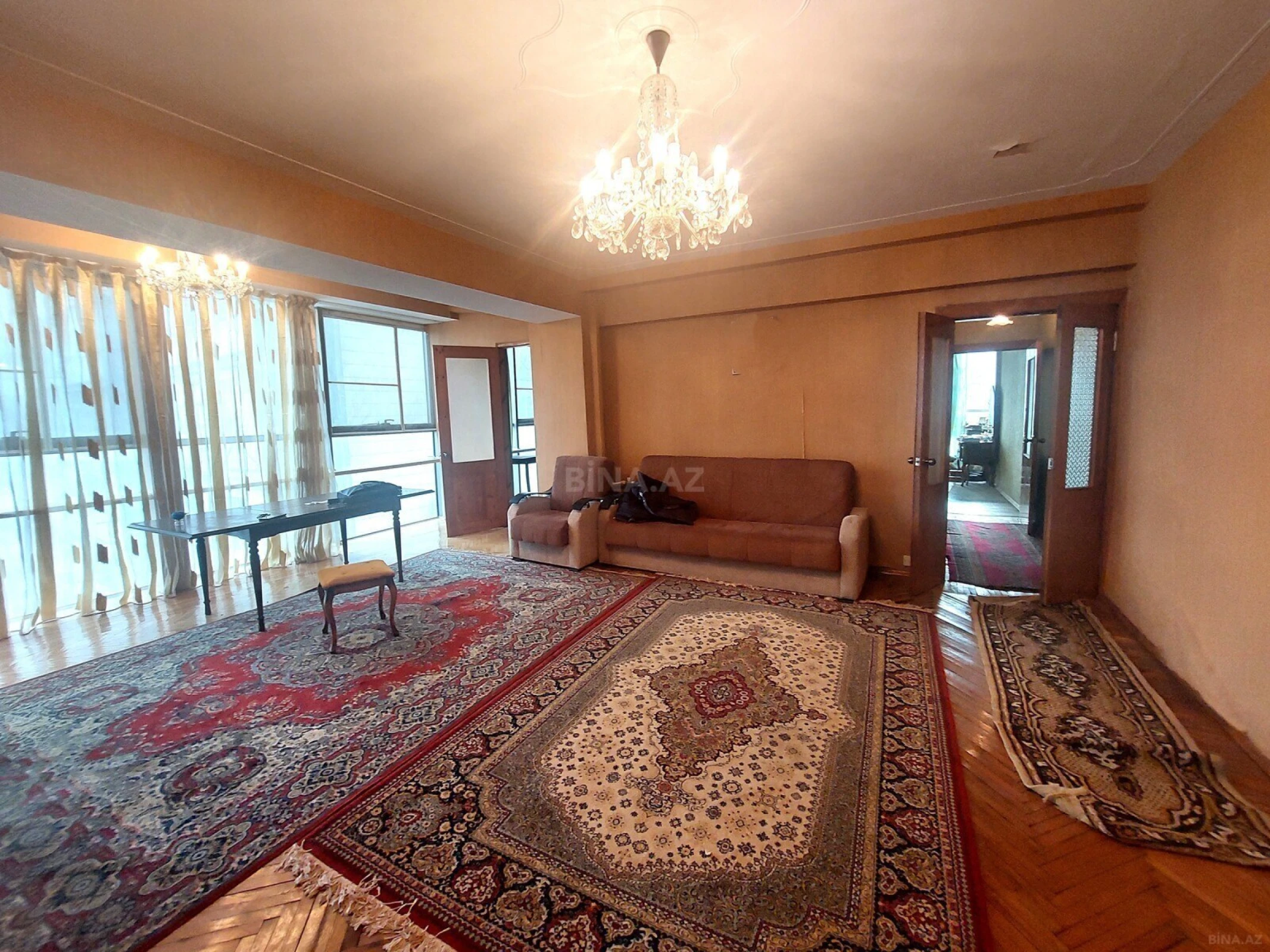 Satılır 3 otaqlı mənzil 110 m²