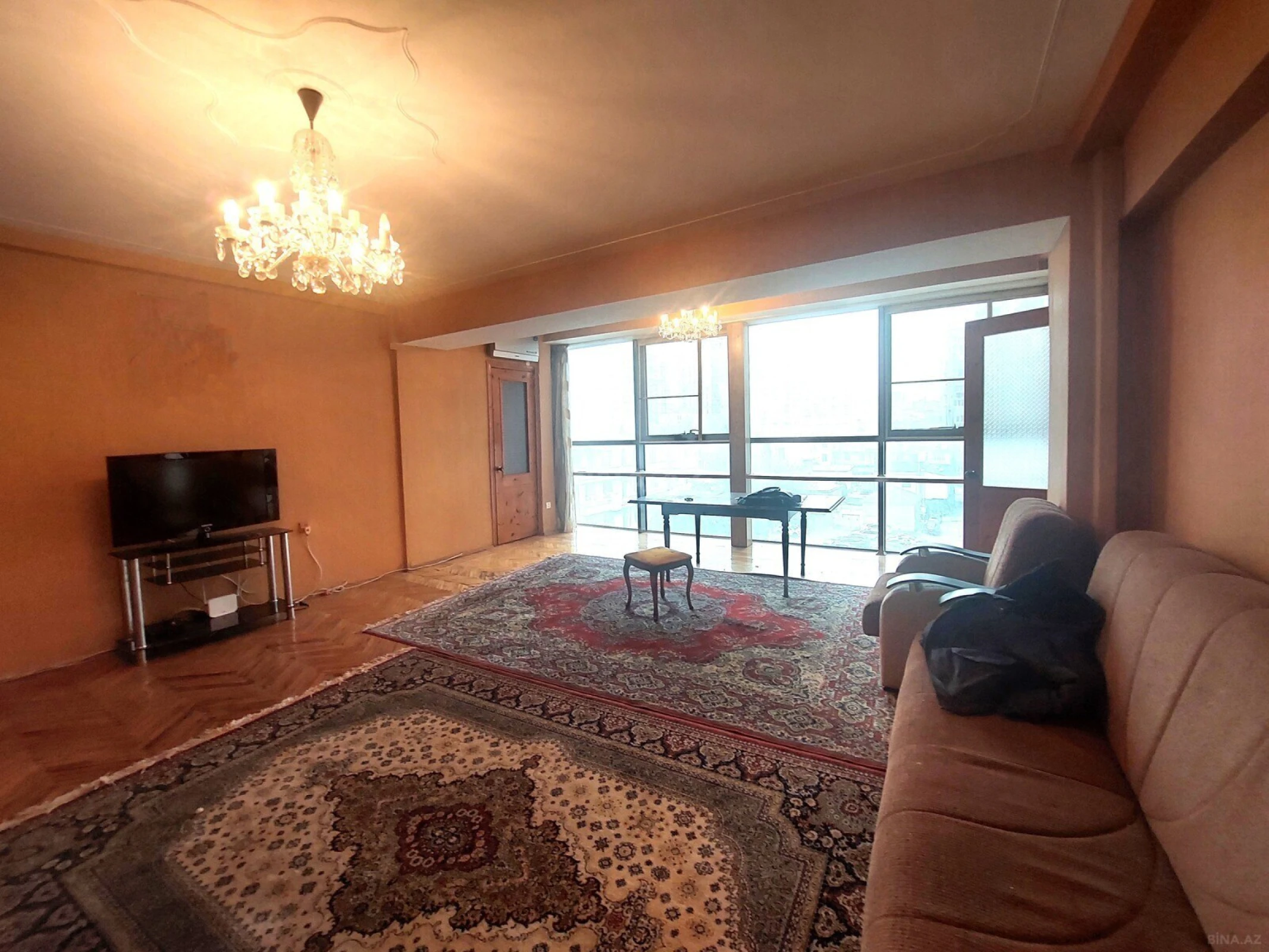 Satılır 3 otaqlı mənzil 110 m²