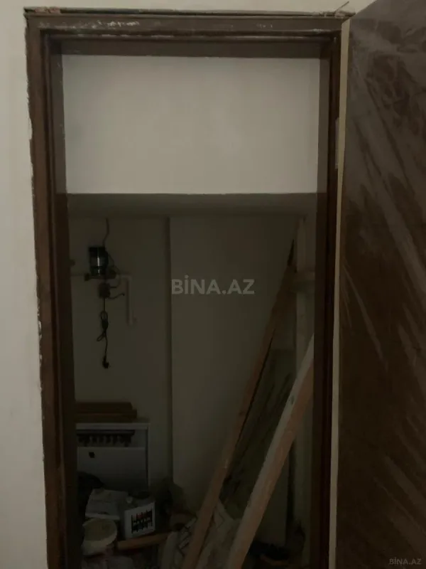Satılır 4 otaqlı mənzil 237 m²