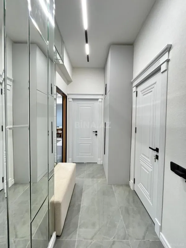 Satılır 2 otaqlı mənzil 66 m²