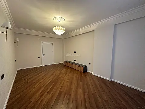 Satılır 3 otaqlı mənzil 110 m²