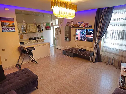 Satılır 3 otaqlı mənzil 128 m²