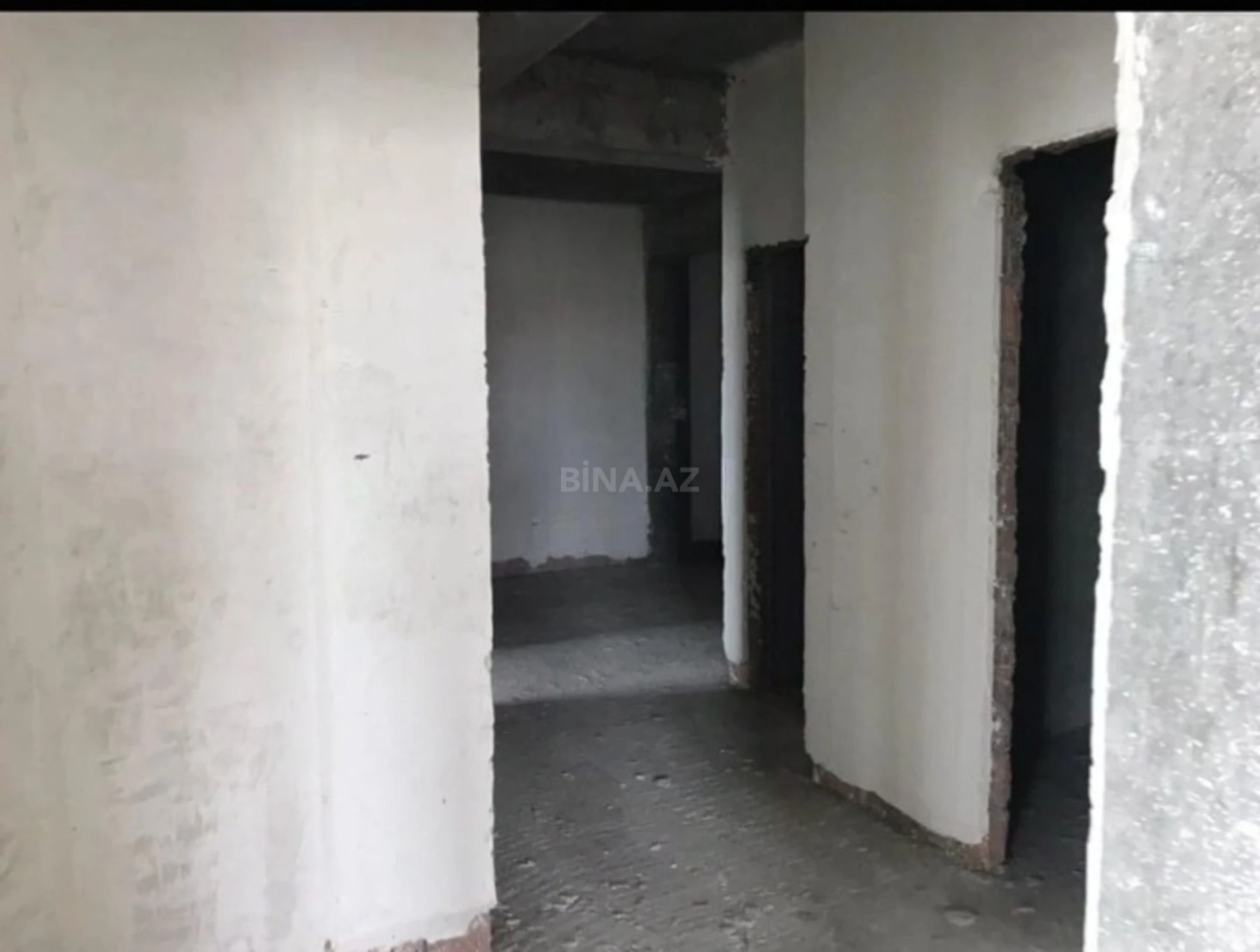 Satılır 4 otaqlı mənzil 170 m²