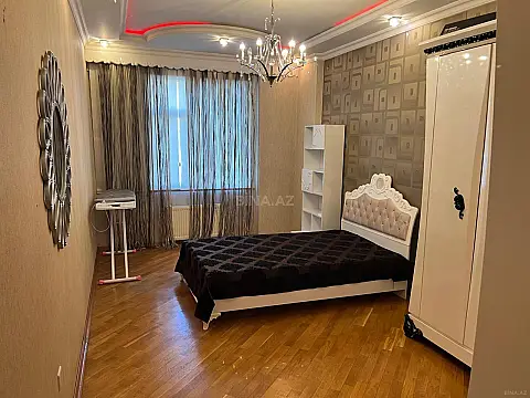 Kirayə verilir 4 otaqlı mənzil 161 m²
