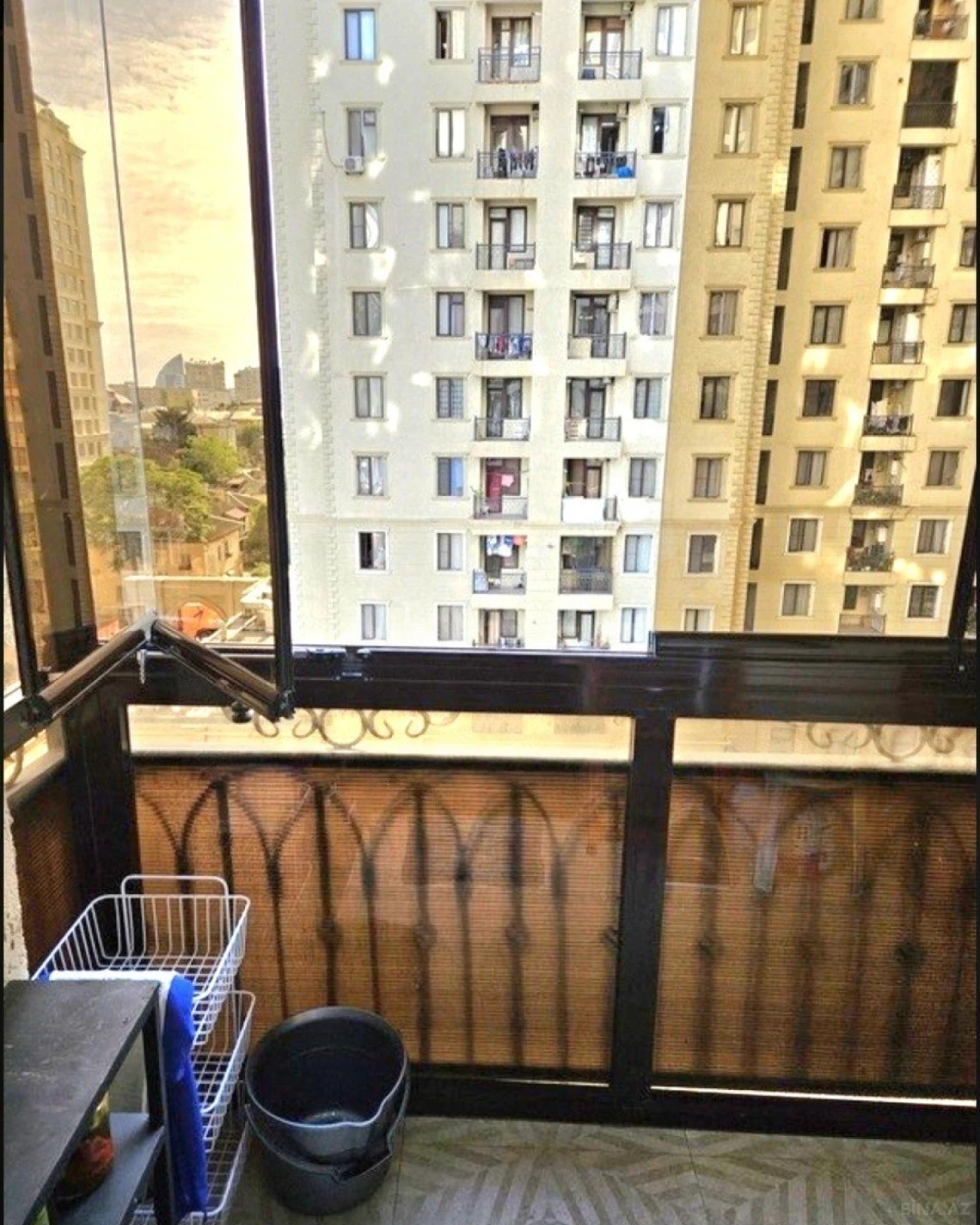 Satılır 2 otaqlı mənzil 78 m²