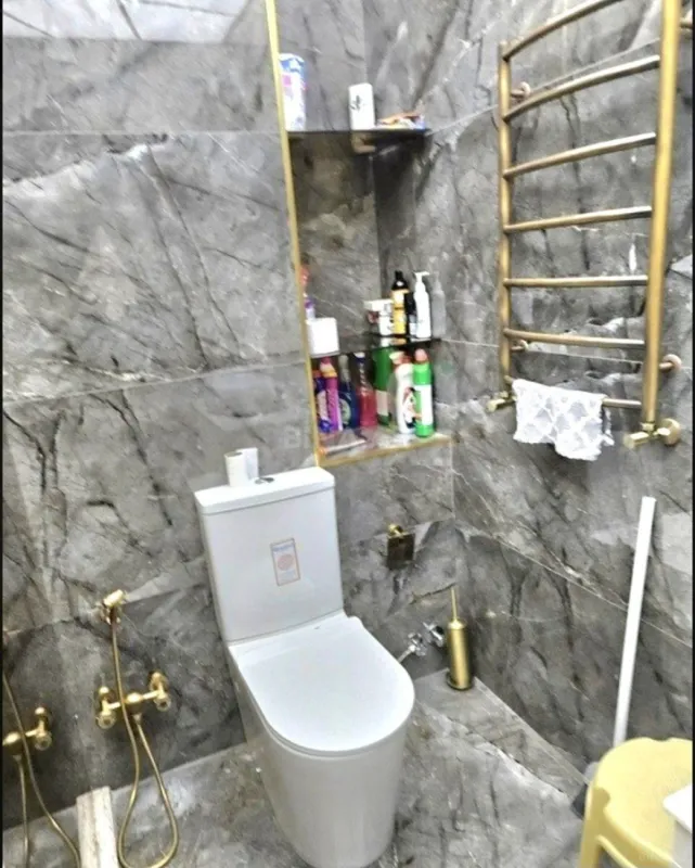 Satılır 2 otaqlı mənzil 78 m²