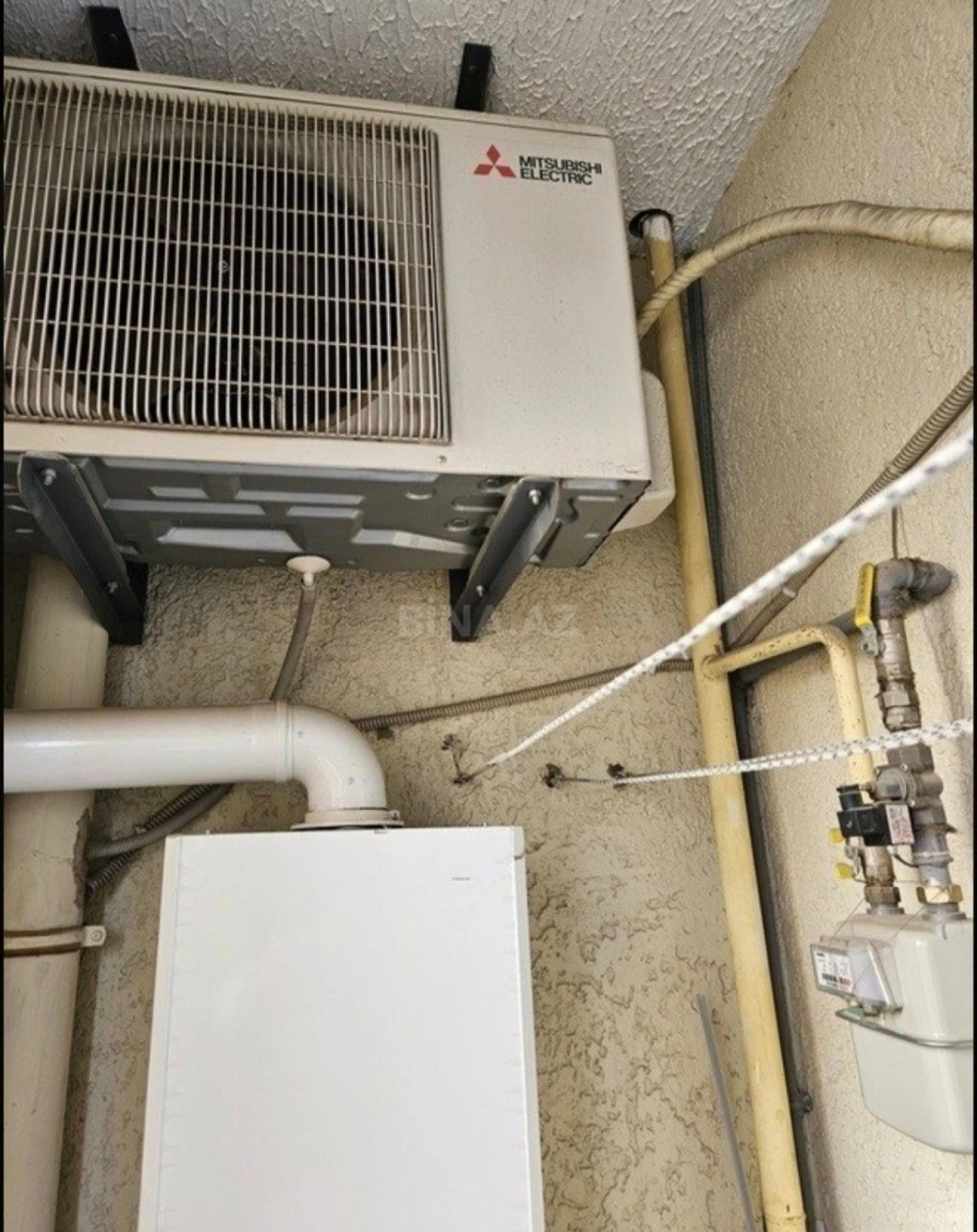 Satılır 2 otaqlı mənzil 78 m²