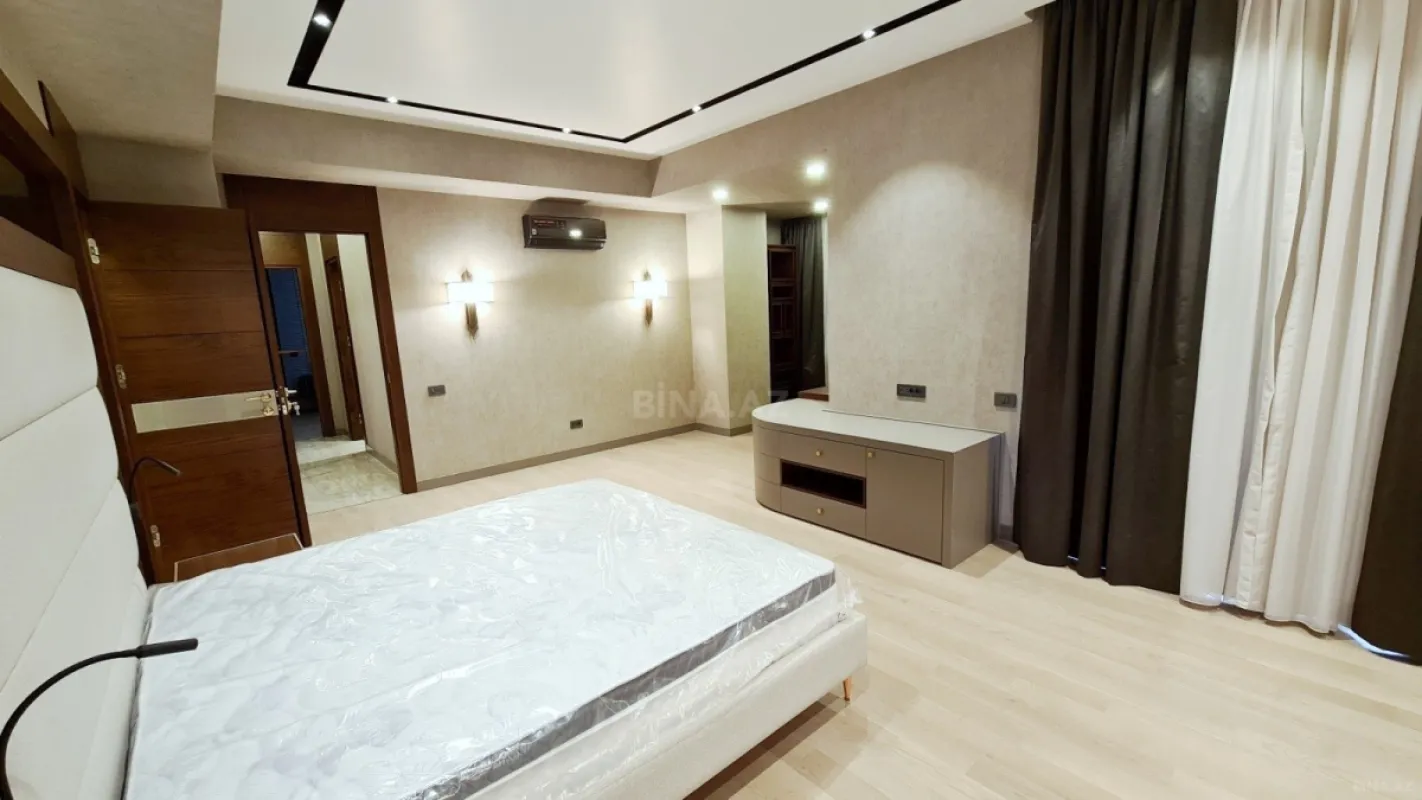 Kirayə verilir 4 otaqlı mənzil 207 m²